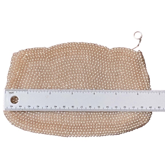 Vintage Beaded Clutch Faux Pearl & Bead Scalloped Top Made in Japan 6.5” x 4.25” - Picture 7 of 13